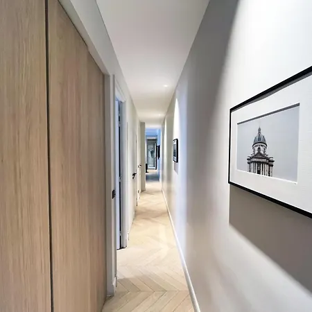 Apartment Urbanflat 141 - Grand Champs-elysees Ponthieu Paris